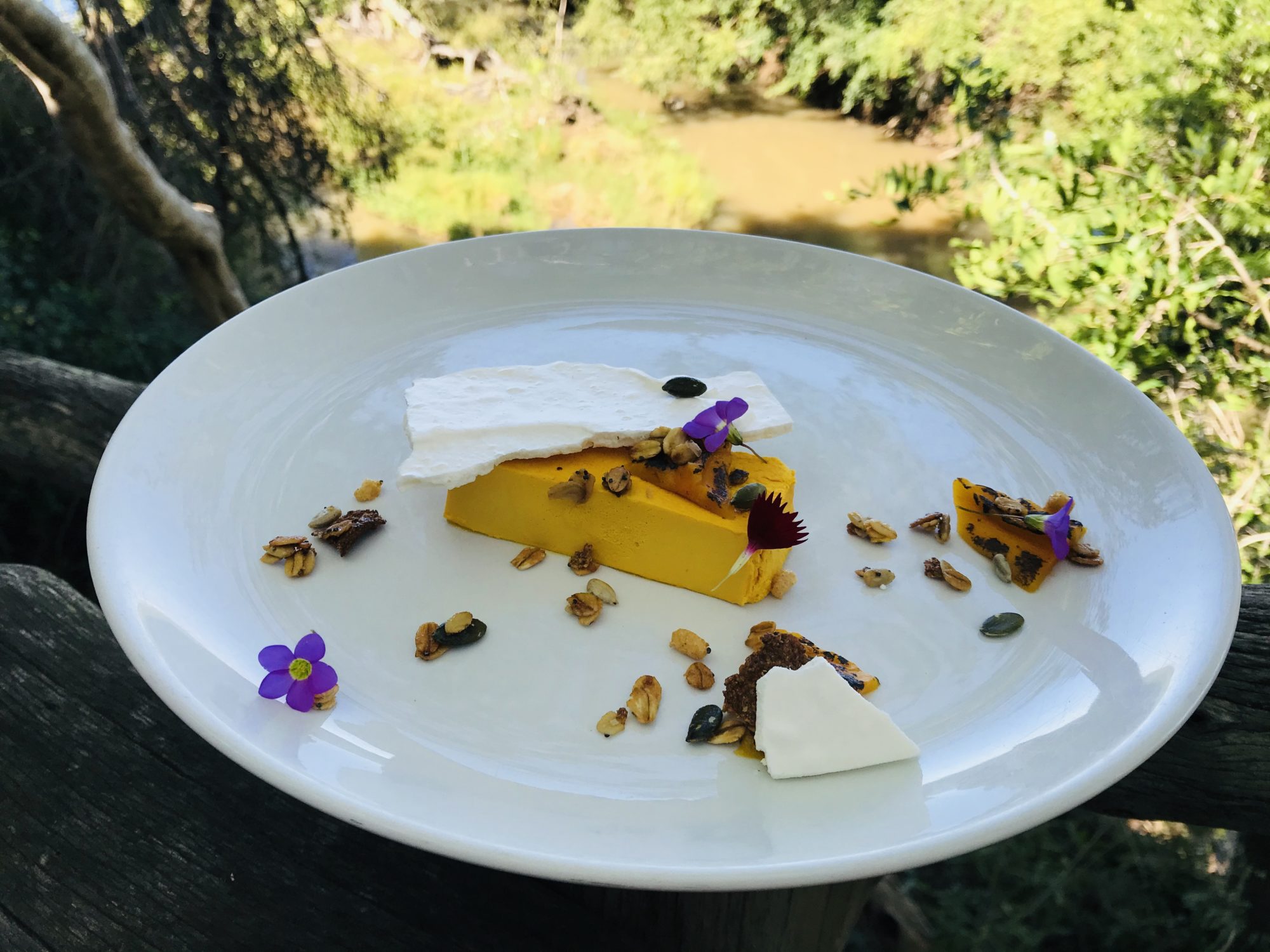 Kapama recipe Amarula mango parfait meringues
