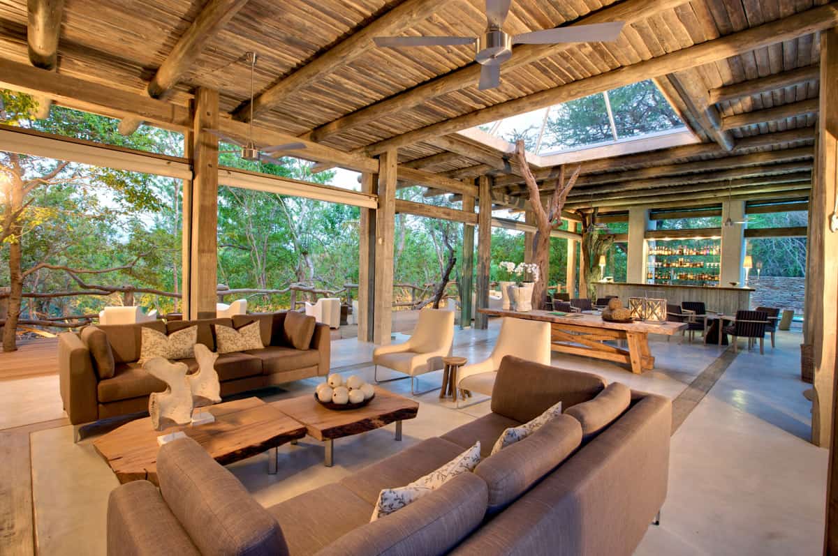 Kapama Karula Bar Lounge Area