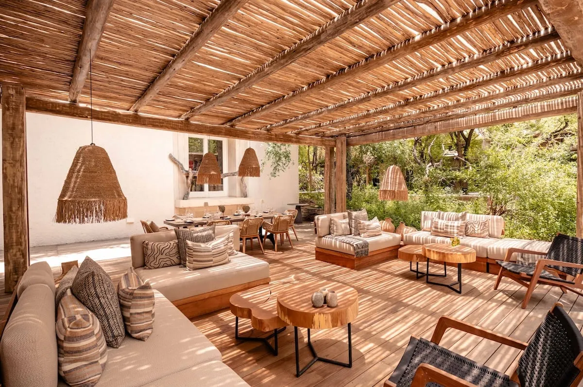 Kapama Karula Dining Deck Area Lounge