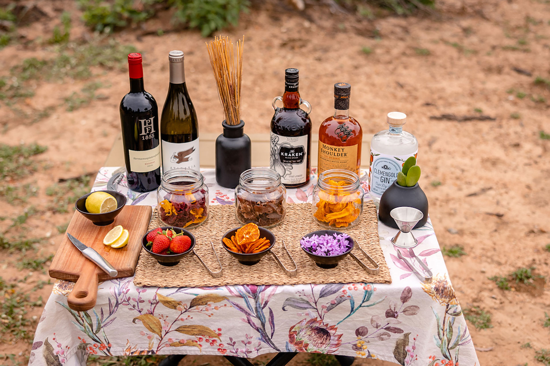 Lunchtime-Rewards-During-An-African-Safari SUNDOWNER Rewards During An African Safari